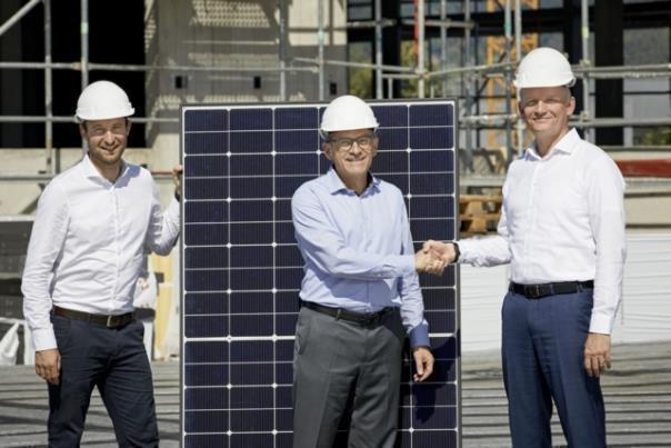 Noah Heynen, CEO und Co-Gründer Helion Energy AG; Helmut Ruhl, CEO AMAG Group AG; Gunter Erfurt, CEO Meyer Burger Technology AG.